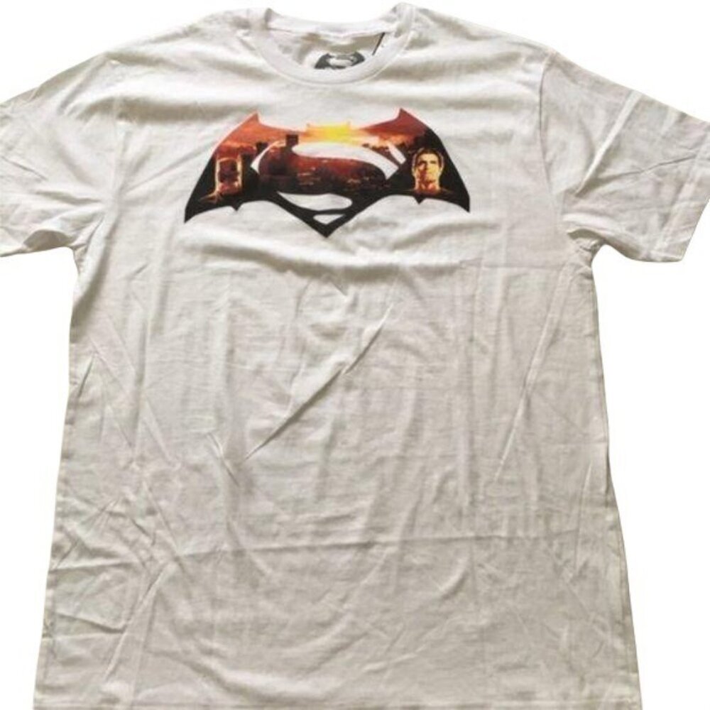 New Dawn of Justice Batman Superman Logo Tee